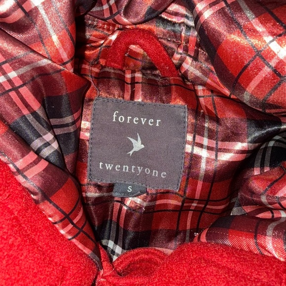 Forever 21 Red Toggle Button Hooded Jacket Women’s Size Small | Plaid Lined Coat - Picture 8 of 8